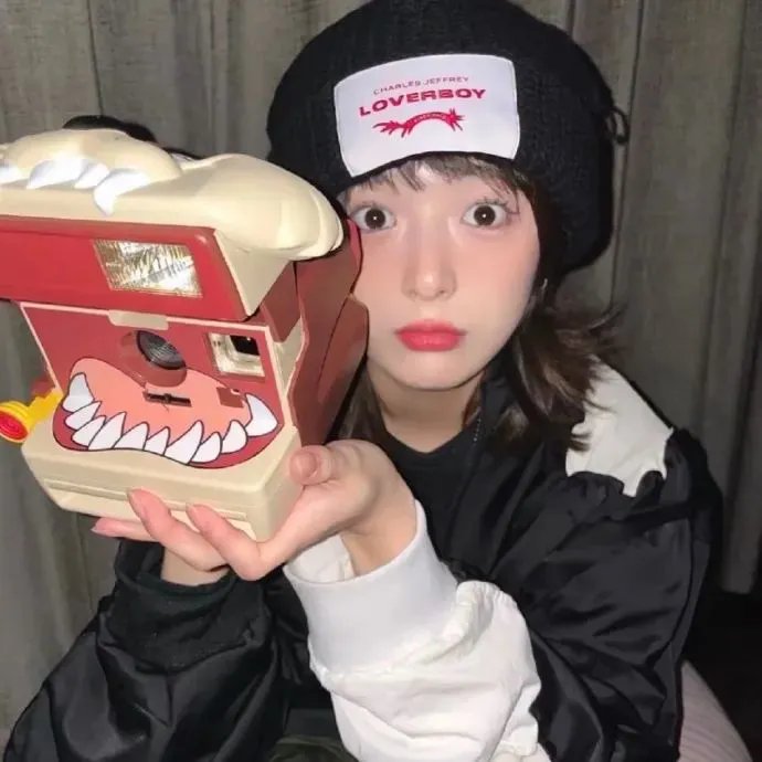 女交通员